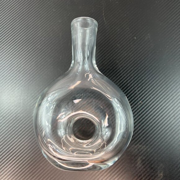 Clear Glass Red Wine Doughnut Hole Decanter With Beautiful Round Stopper EUC - Picture 10 of 12